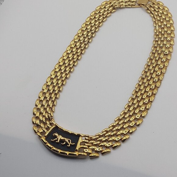 Elegant Gold toned Panther Chain Necklace - Picture 5 of 8